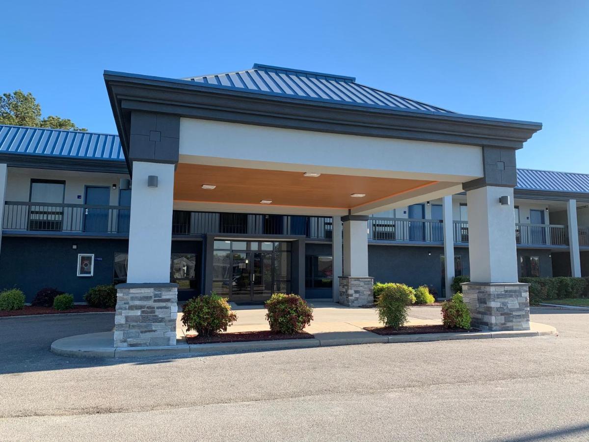 Best Western Emporia Exterior photo